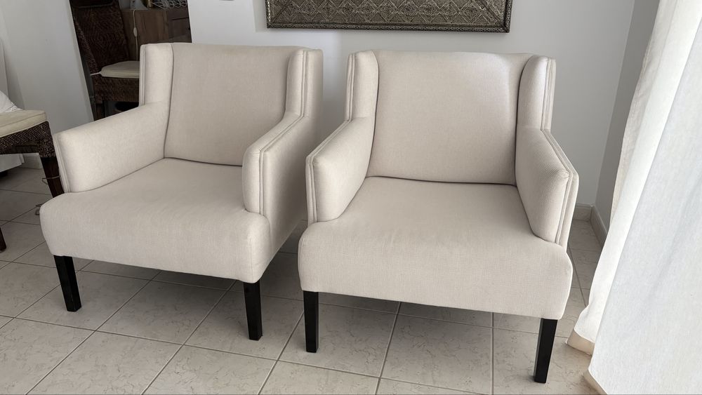 2 Poltronas Brancas