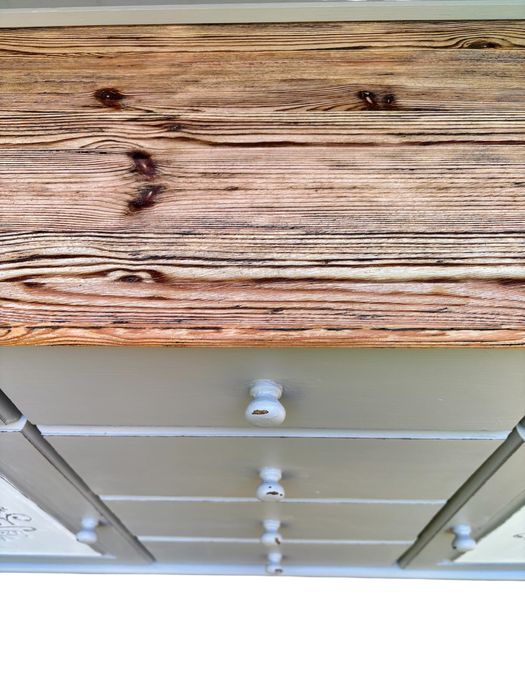 Kredens farmhouse, kredens rustykalny, kredens shabby chic