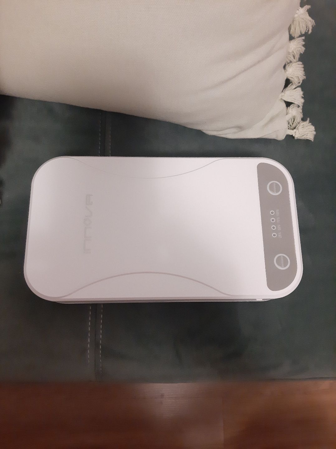 Caixa esterilização telemóveis, fones,óculos etc