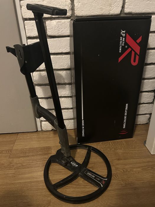 Deus xp 1 posiada rok gwarancji