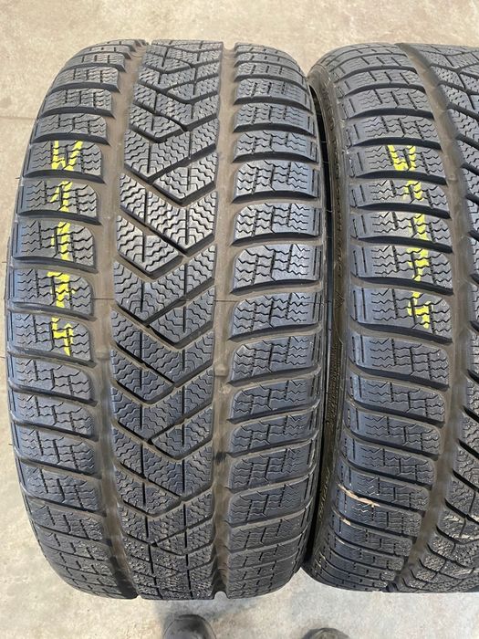 245/30/20 Pirelli Winter SottoZero 3