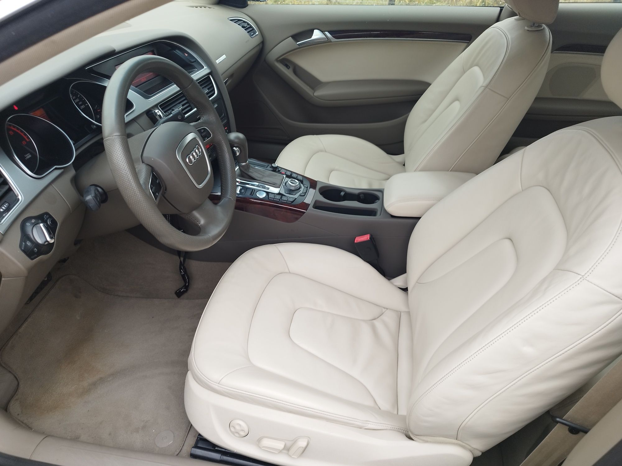 Audi A5 2.7tdi automat Webasto