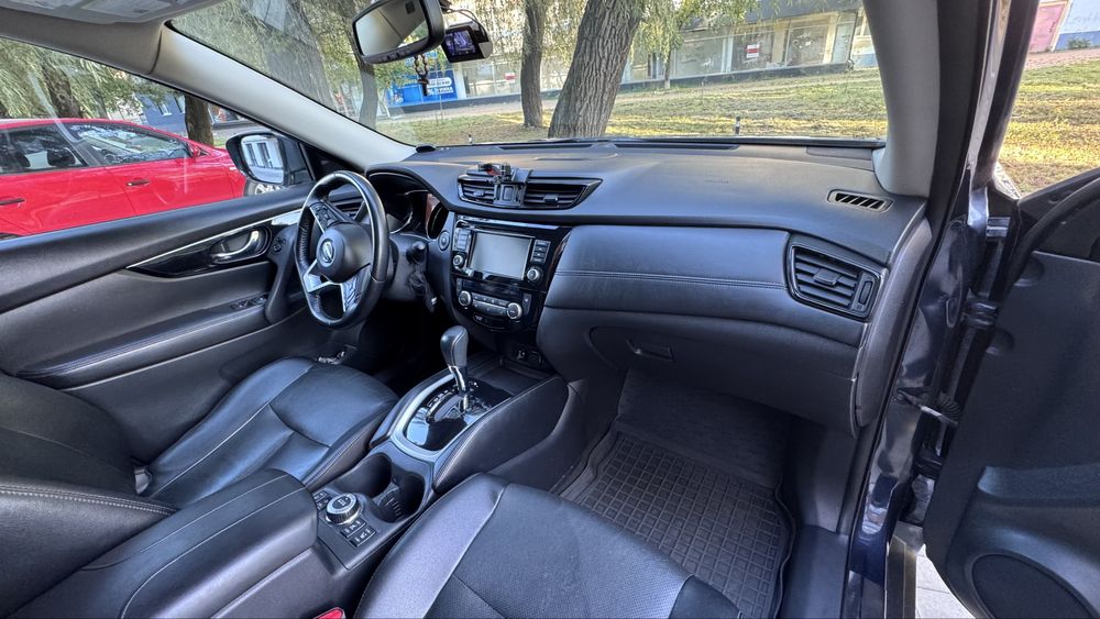 Продам власне авто Nissan Rogue 2016 SL PREMIUM