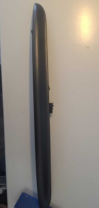 Pega de tampa da bagageira BMW 3. negro - EAN 5902048216588