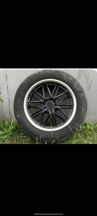 Запасне колесо на авто