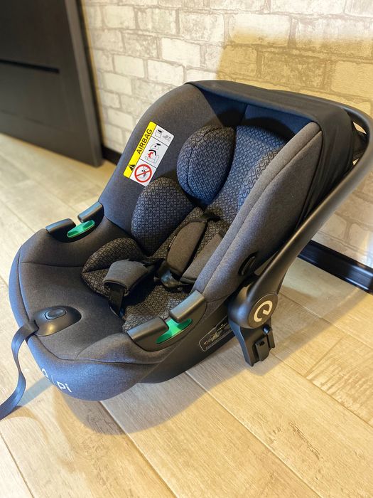 Автокрісло (автолюлька) 0+