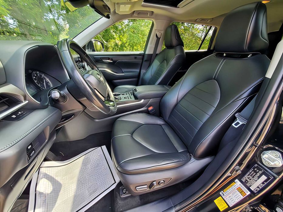 Toyota Highlander      2021