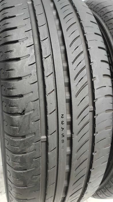 Opony Letnie 215/60/17C Nokian 2szt 7mm