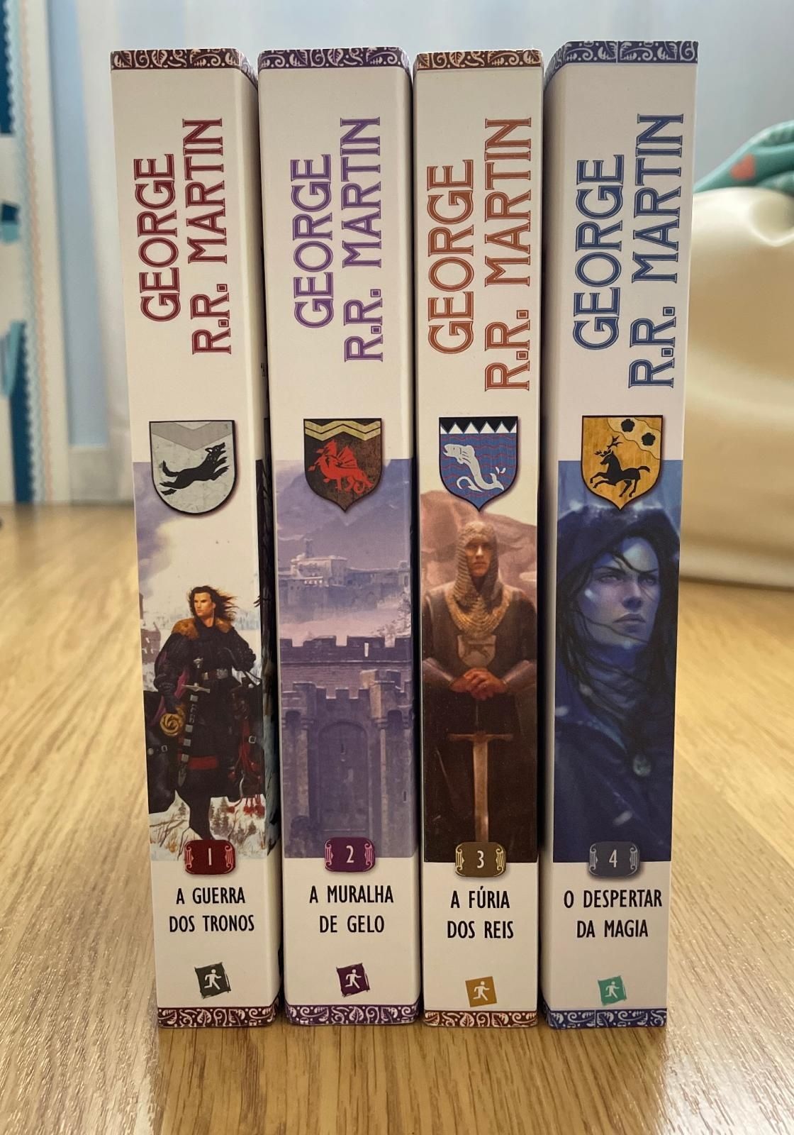 As Crónicas de Gelo e Fogo 1-4 de George R.R. Martin