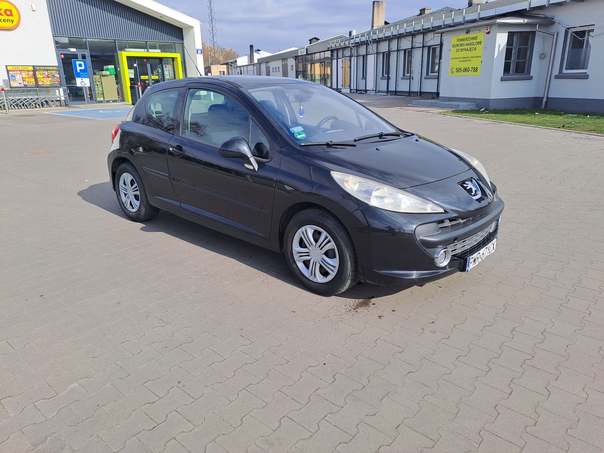 Sprzedam Peugeot 207 1.4 benzyna [Zamiana)