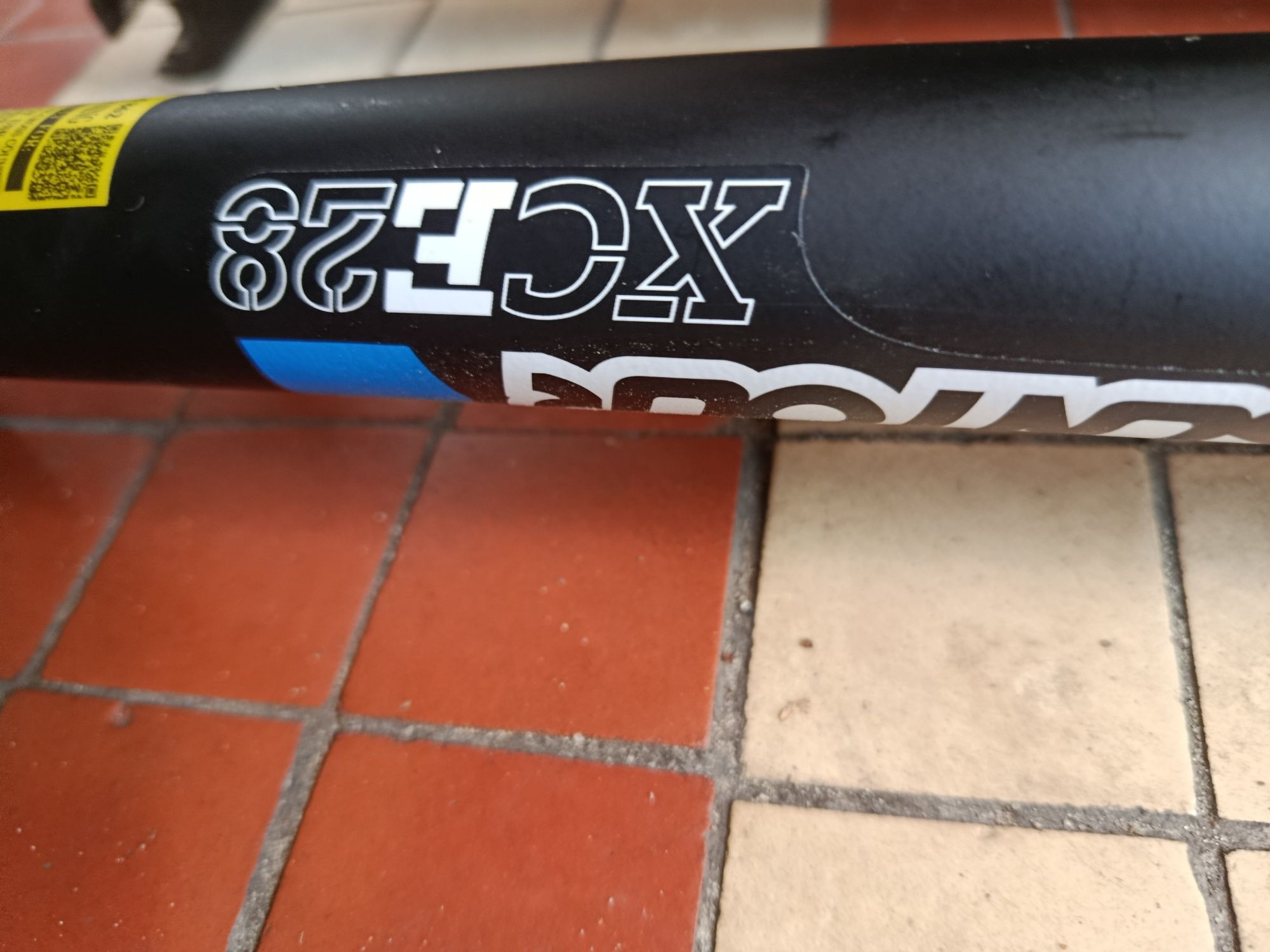 amortyzator przód do roweru suntour xce28