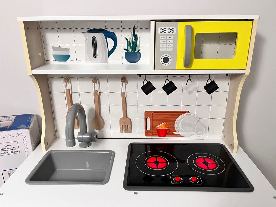 Дерев’яна дитяча  кухня НОВА в стилі ікеа