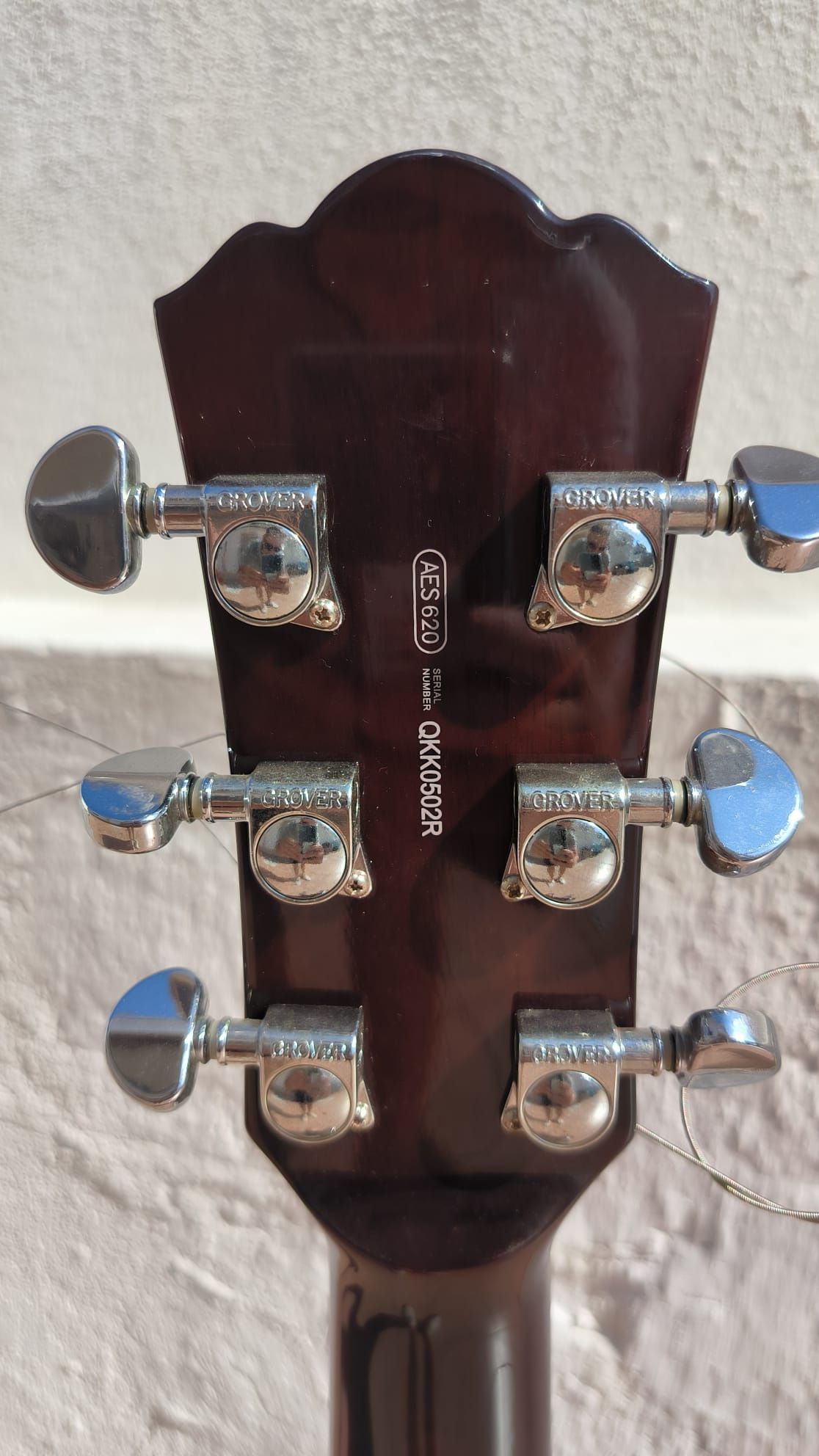 Guitarra Yamaha AES 620 cor  Sunbirst