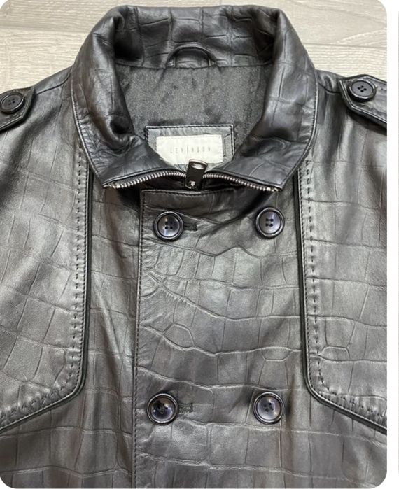Куртка чоловіча -кожа