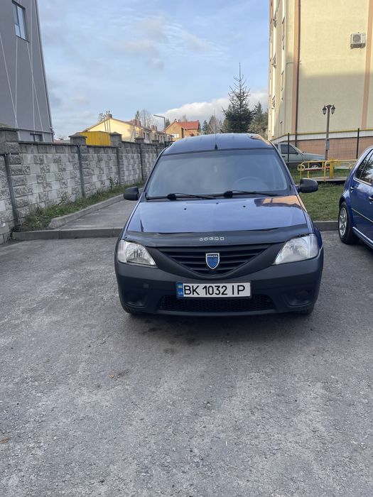 Logan MCV гарний стан