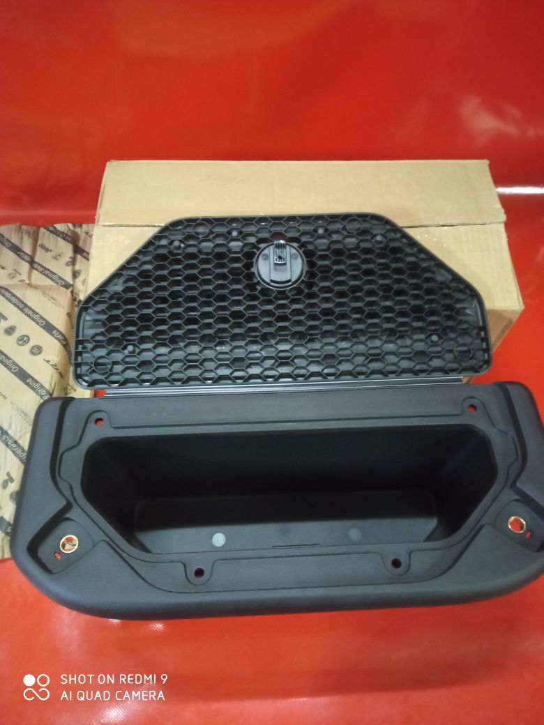 Schowek Tylny Kompletny Nowy Mopar Ram 1500 (19-)