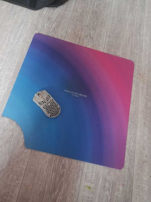 500x500x4mm X-Raypad Aqua Control Pro MID