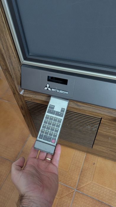 Televisor vintage de Luxo