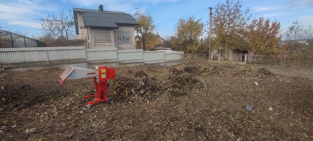 Оренда гілкоруба, подрібнення гілок, послуги гілкоруба,.