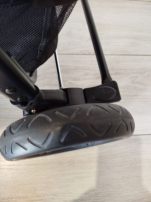 Hauck wózek sportowy Rapid 4R Plus czarny spacerówka