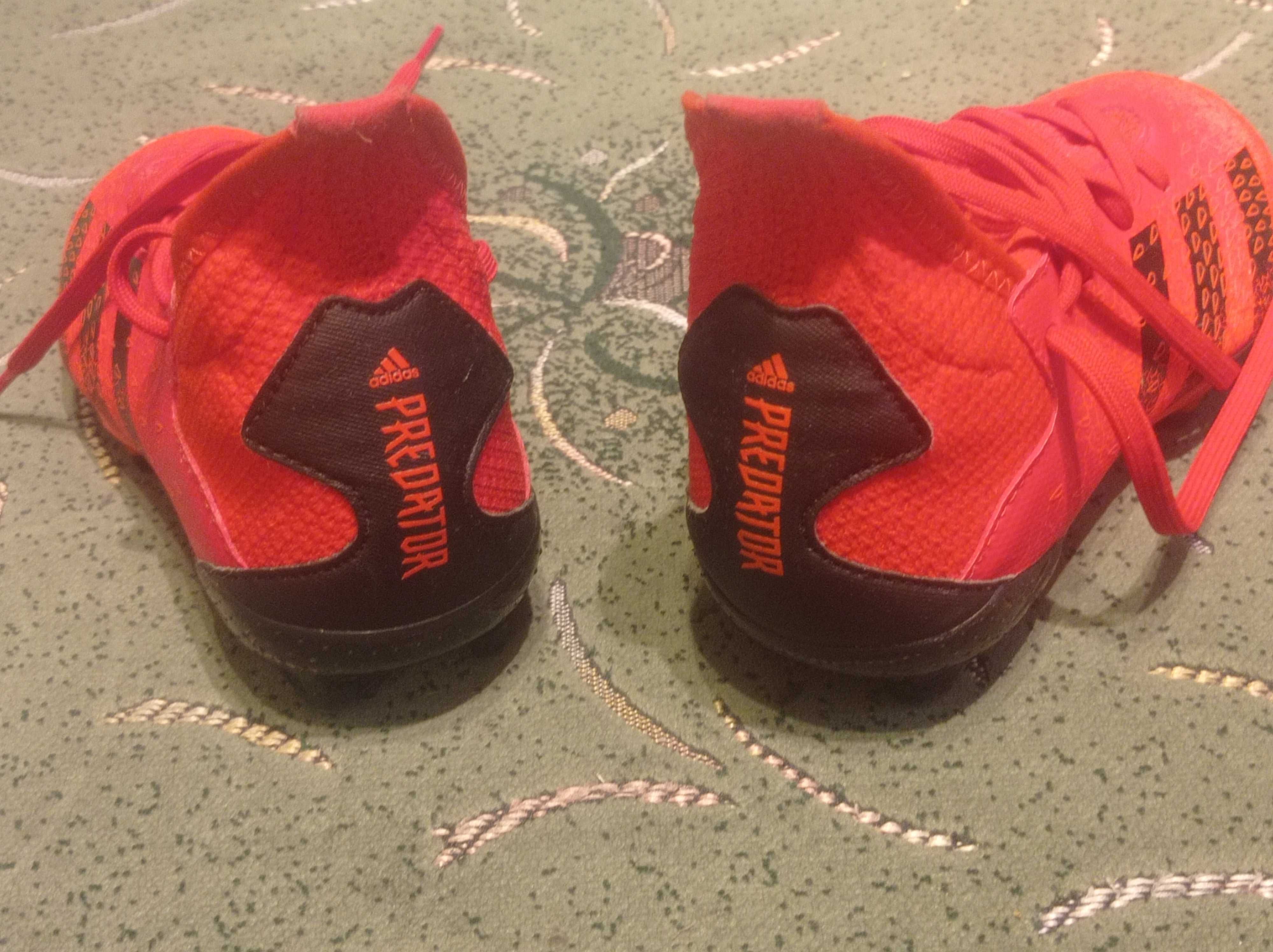 Копочки Adidas Predator (оригинал) фирменные размер-30 стелька-18см