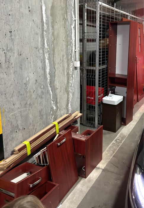 Rezerwacja - Meble łazienkowe oraz skrzydła drzwi