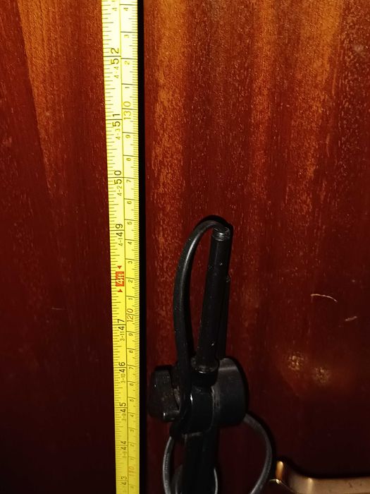 Candeeiro de pé e suportes metálicos