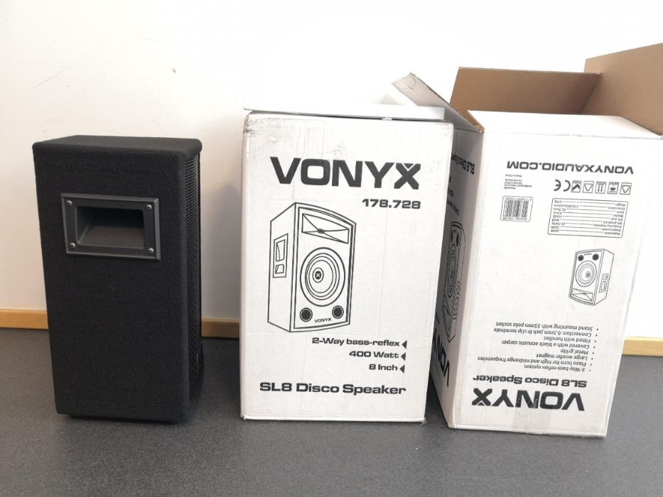 2xColunas passivas VONYX SL8 (400W cada)