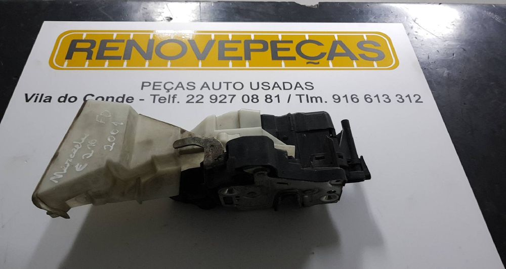Fechadura / fecho porta frente direito MERCEDES-BENZ Classe E (W210)