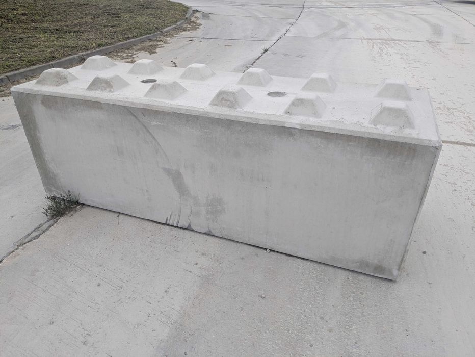 Bloki LEGO, bloki betonowe, zasieki, ściana oporowa, mur oporowy, LEGO