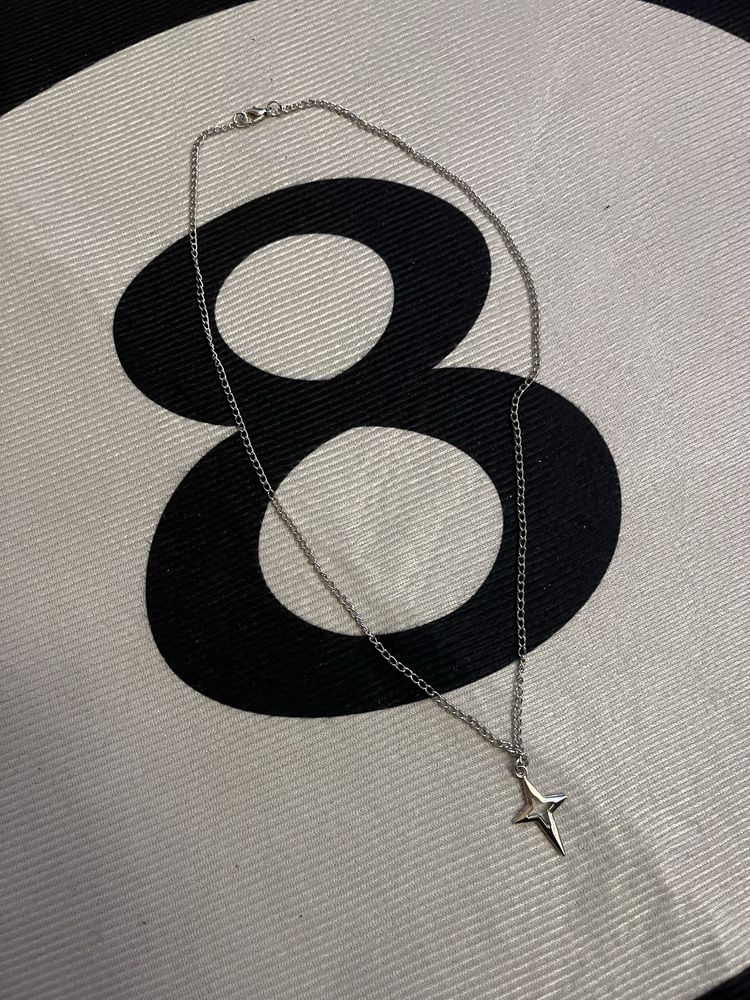 Vintage Y2K Star Necklace