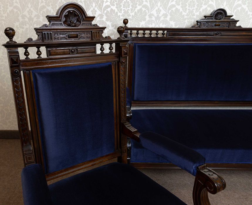 Neorenesansowy salonik sofa dwa fotele komplet wypoczynkowy