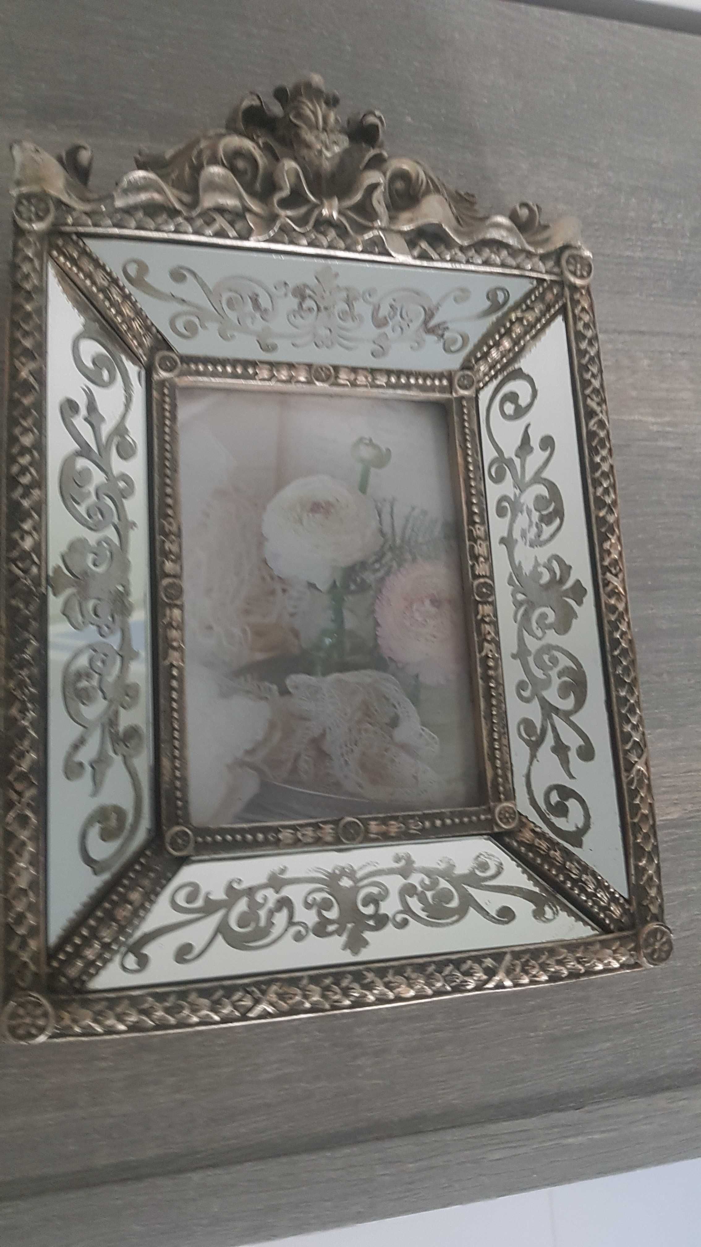 Komplet 2 stylowych, ciężkich ramek : 28 / 18 cm.