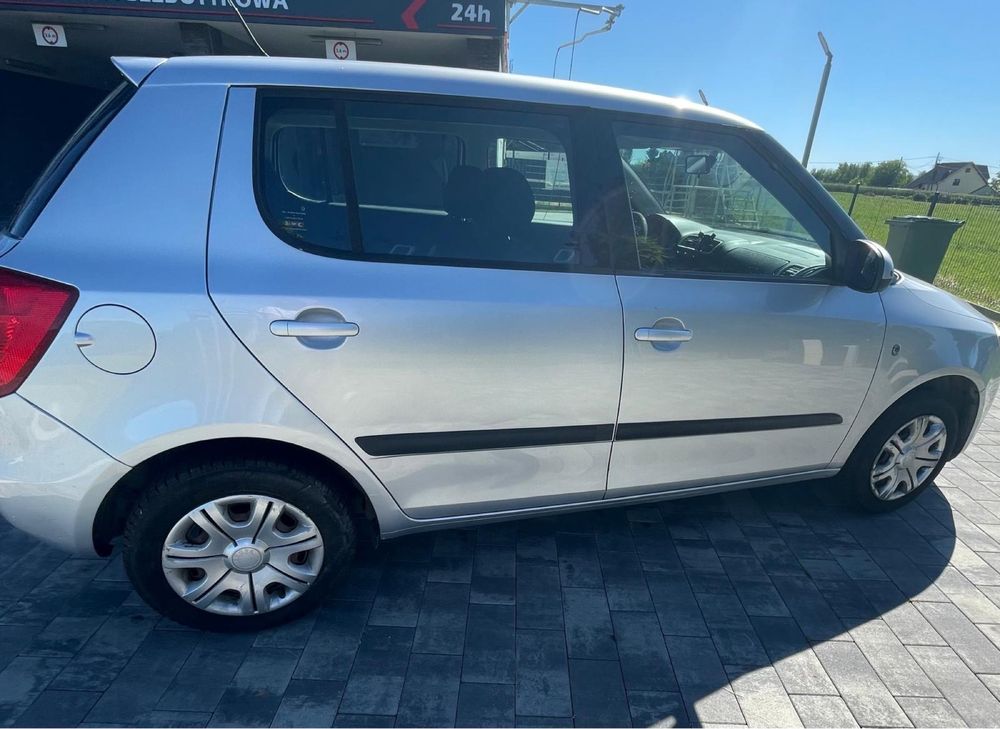 Skoda fabia 2  1,2 benzyna