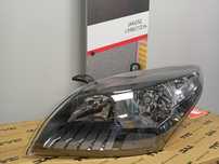 Renault Megane III 08- Lampa/Reflektor czarny środek  lewy/H7/H7