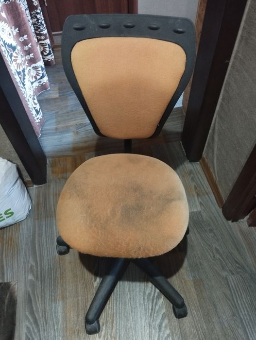 Продам компьютерное кресло