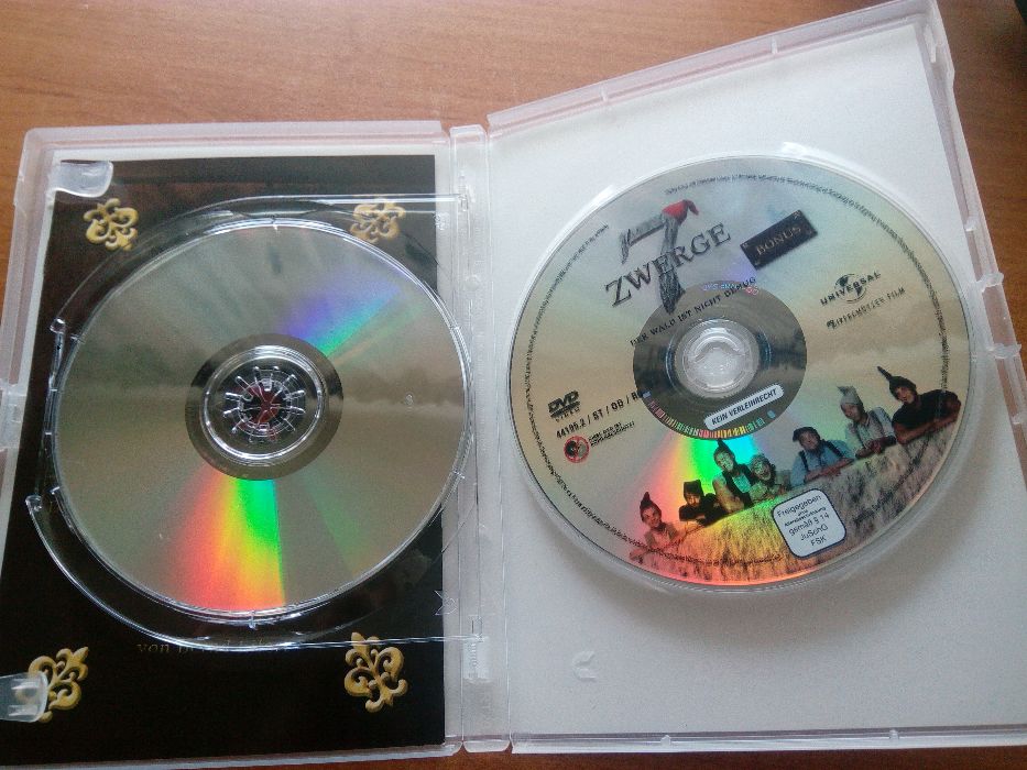 Die Riesen-Box mit vier DVD "Zwerge"