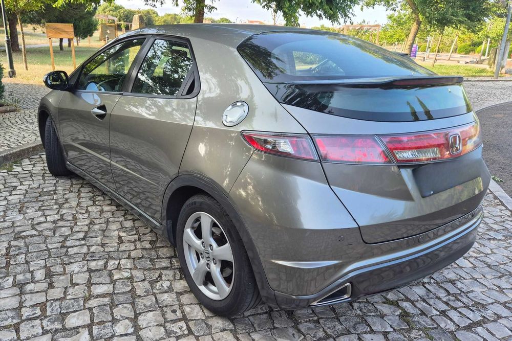 Honda Civic 1.4 i-VTEC  |  2009