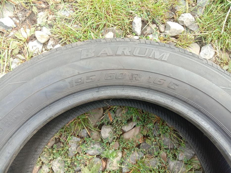 Продам шини для машини