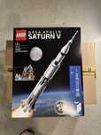 Nowy, ORYGINAŁ 100% zestaw Lego Saturn V NASA Apollo rakieta 92176