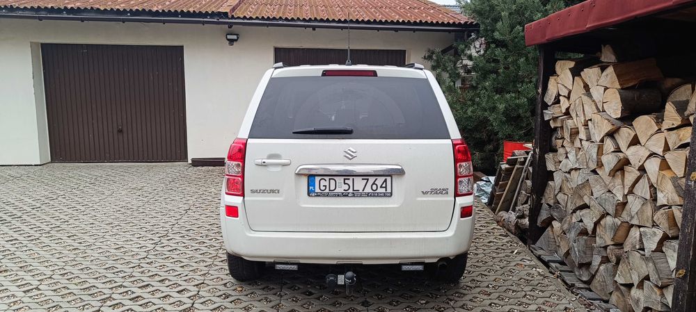 Suzuki grand Vitara 2.4 benzyna 2012 automat
