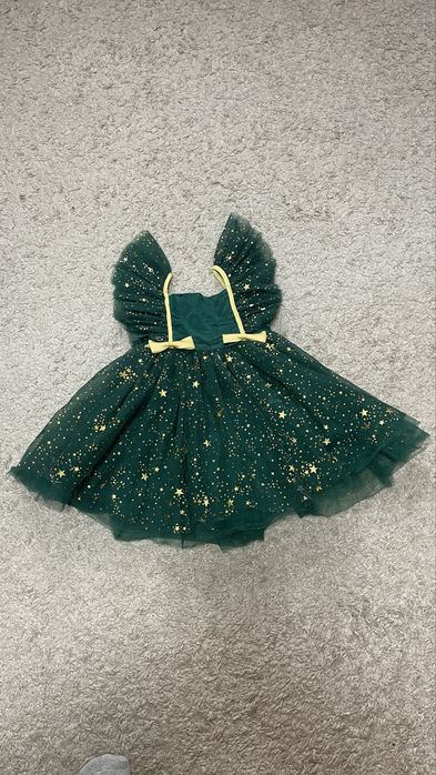 Святкова чарівна сукня на дівчинку