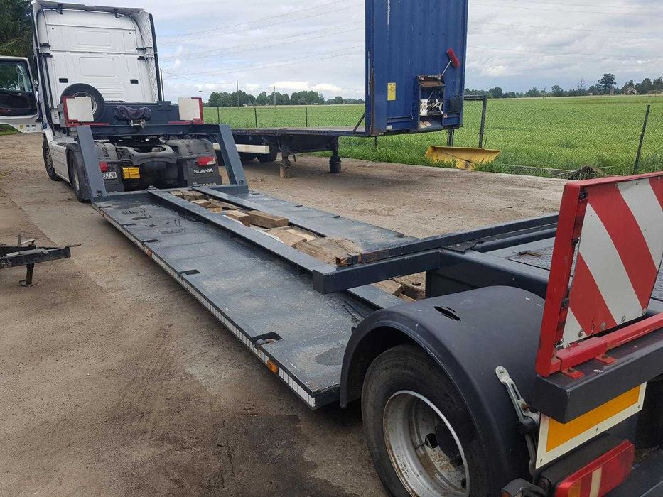 Naczepa niskopodwoziowa niskopodwozie do transportu