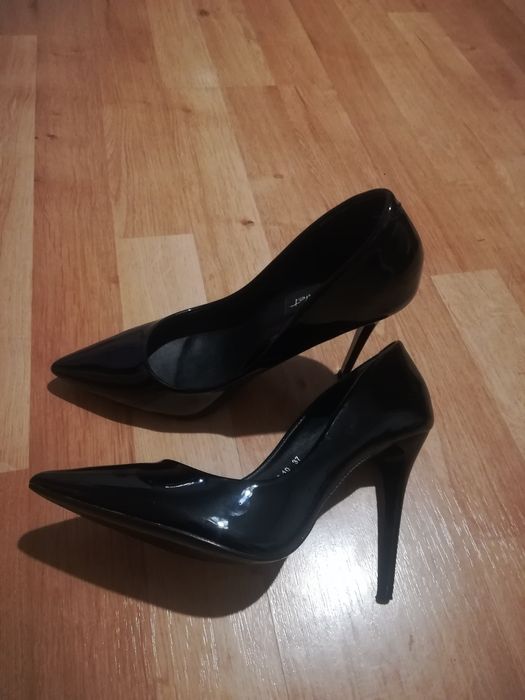 Szpilki, szpilki czarne, buty, czulenka czarne