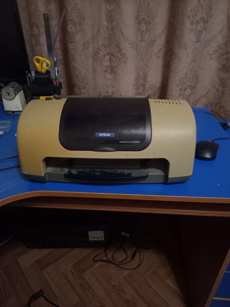 Принтер струйний Epson C43UX