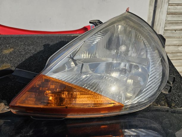 Ford streetka lampa lewa lewy przód