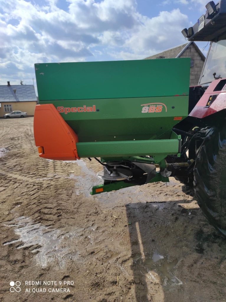 Rozsiewacz Amazone ZA-M 1001