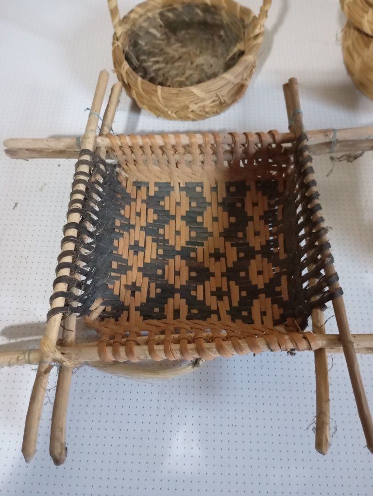 4 artigos em palha