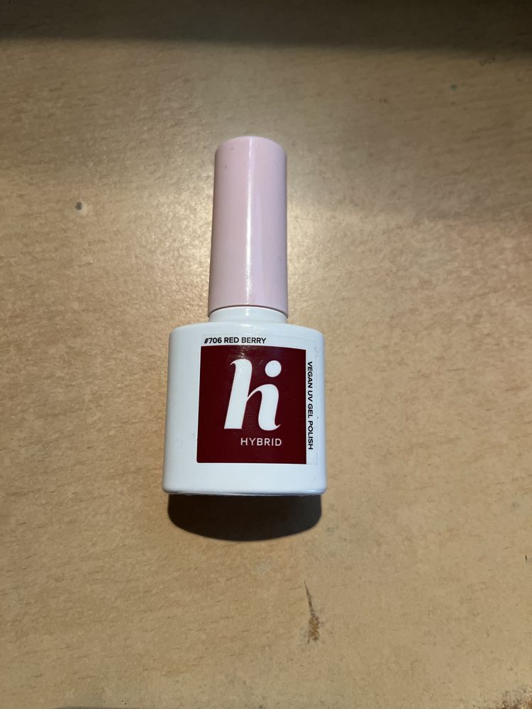 Lakier hybrydowy czerwony Hi Hybrid Red Berry