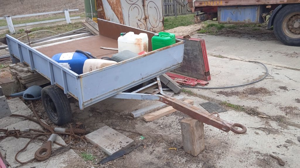 Продам причіп до трактора,УАЗ.